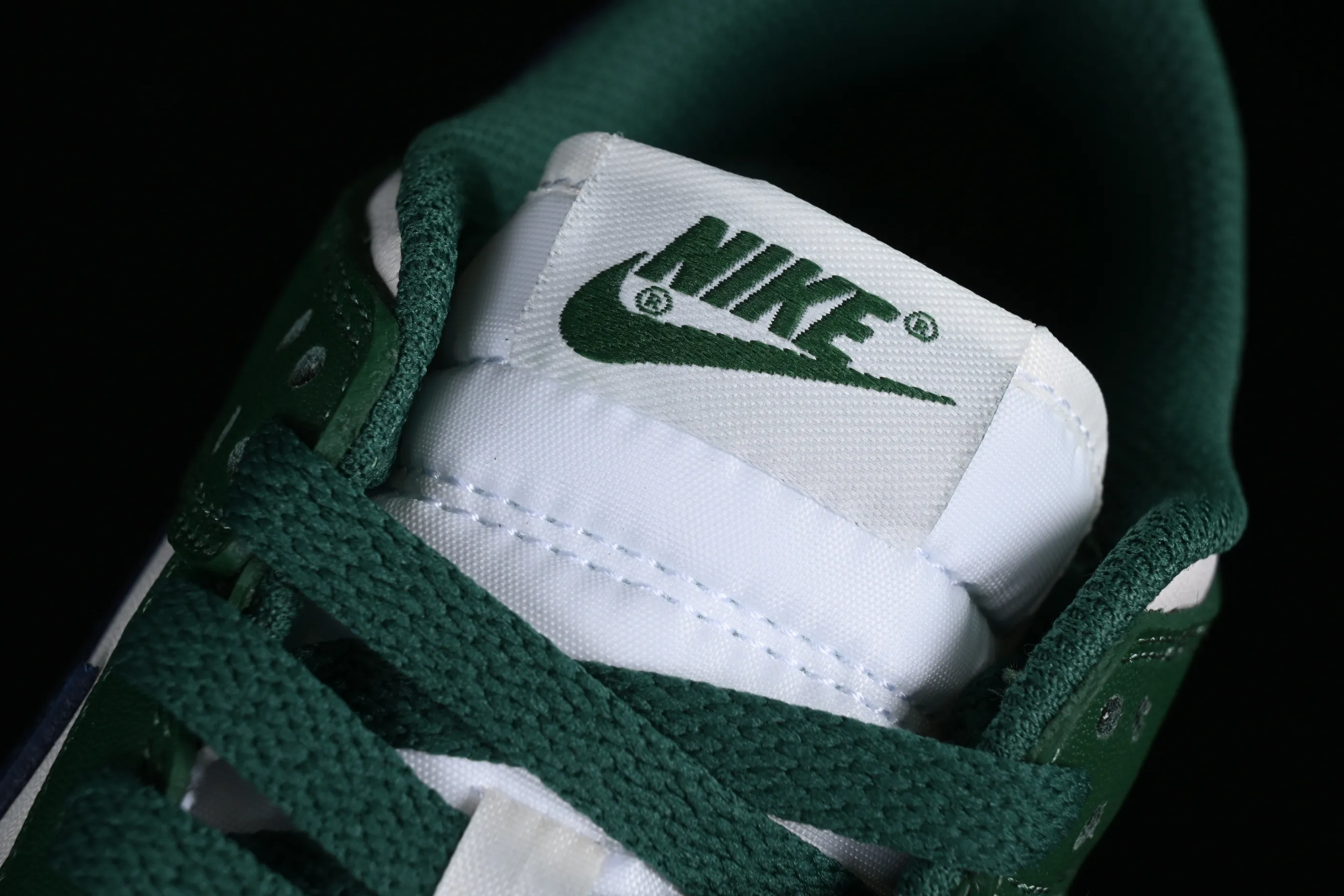 All categories Nk SB Dunk series Nk SB Dunk Low low-top sneakers Nk Dunk Low "Gorge Green" retro white and green SB low-top sports and leisure sneakers DD1503-300